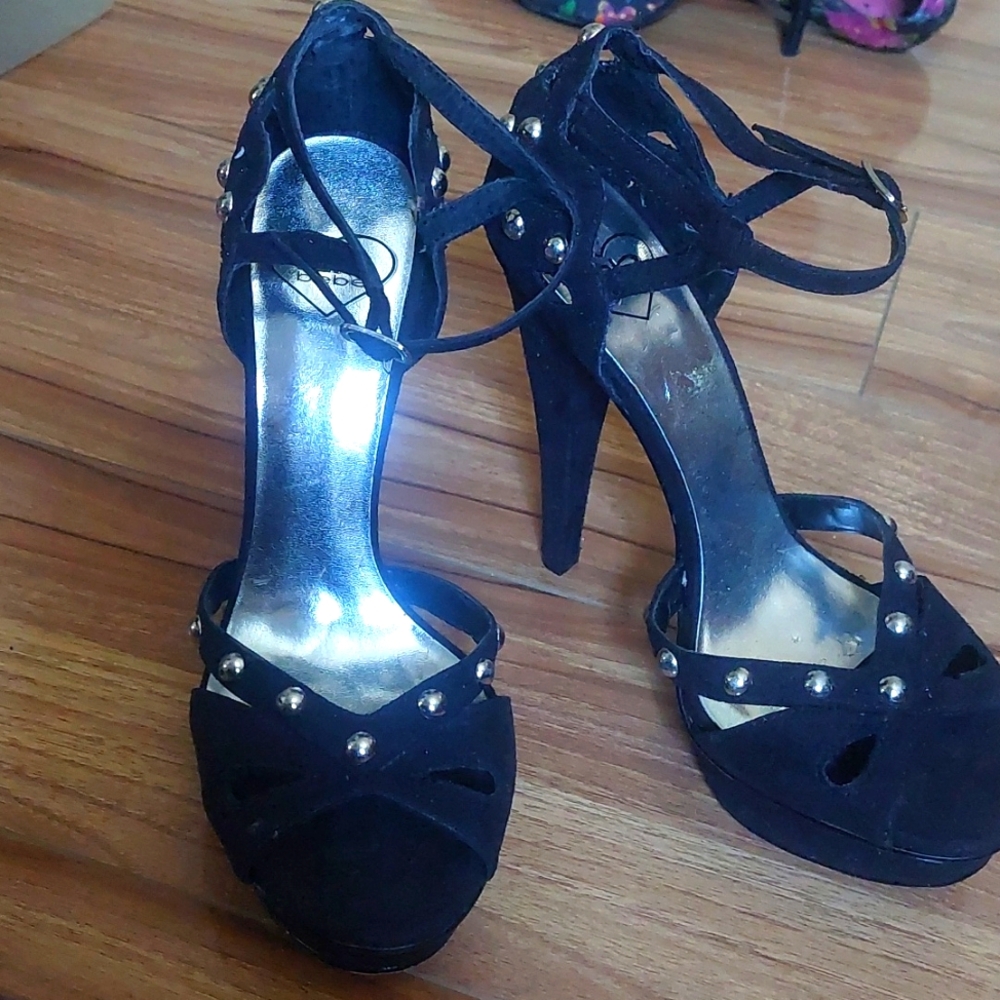 Bebe platform high heel black shoes